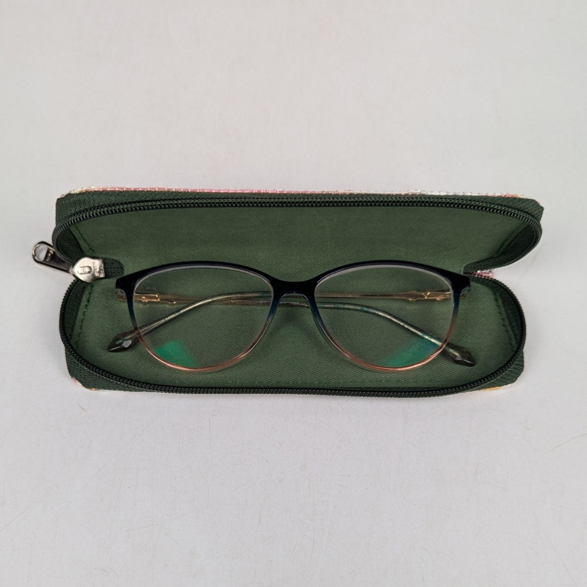 Upcycle Handcrafted Spec Case (SC1025-005) PS_W