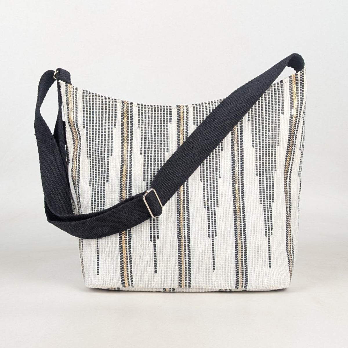 Upcycled Handcrafted Designer Eclipse Jhola Tote (EJD0526-008) PS_W