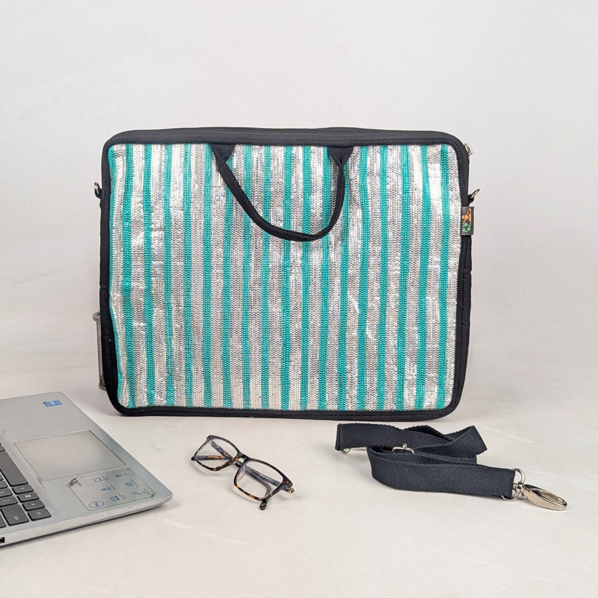 Upcycled Handcrafted Laptop Sleeve 16 inch (LSB160826-002)