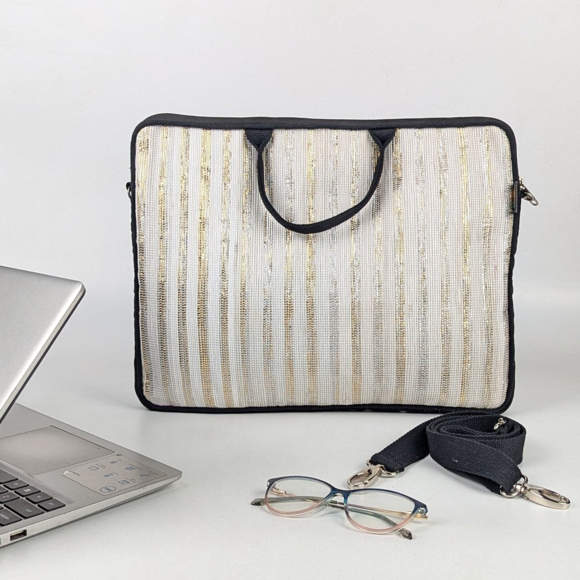 Upcycled Handcrafted Laptop Sleeve 16 inch (LSB160925-014) PS_W