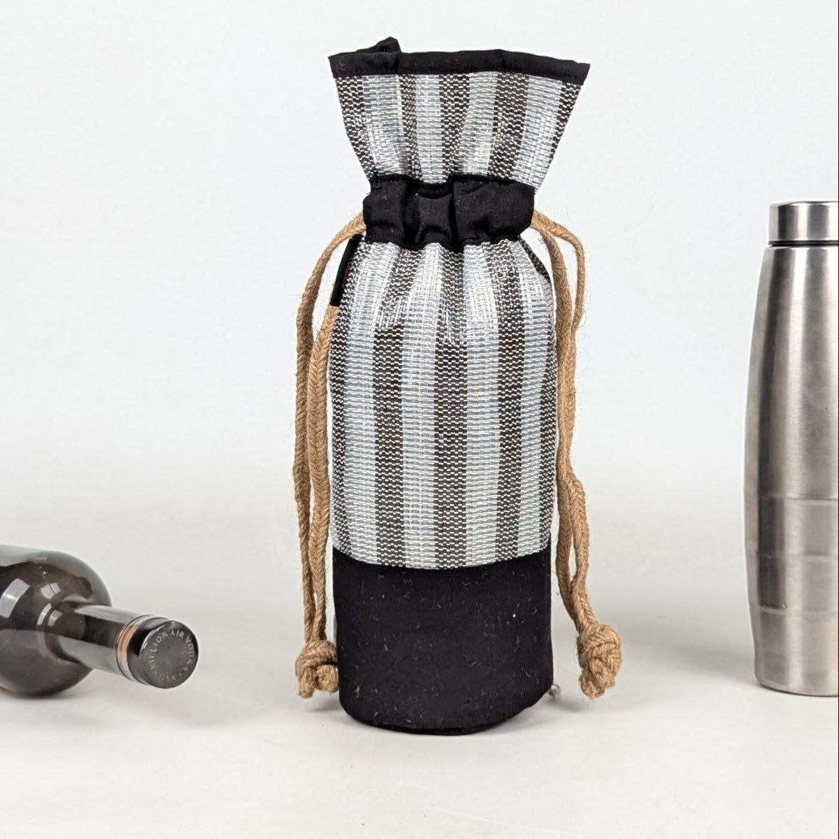 Upcycled Handwoven Wine Bottle Holder (WB0326-007) PS_W