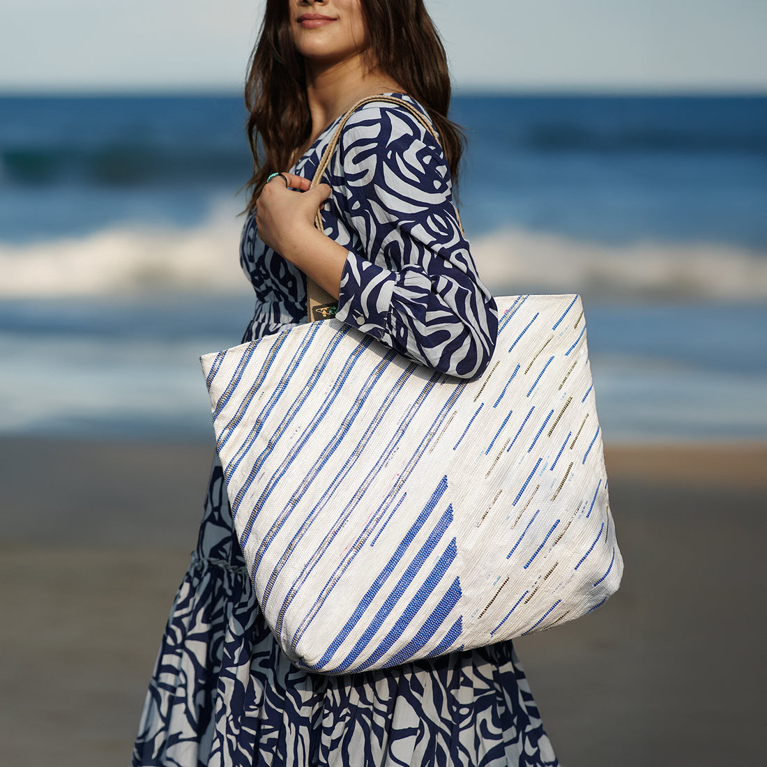 Upcycled Handwoven Designer Beach Bag (BBD0425-009) PS_W
