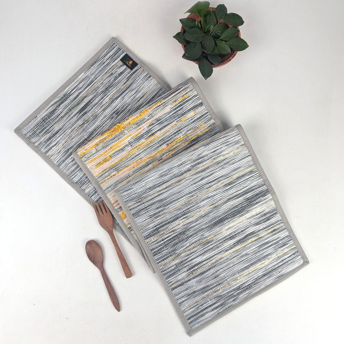 Designer Table Runner (TRD0925-002) PS_W
