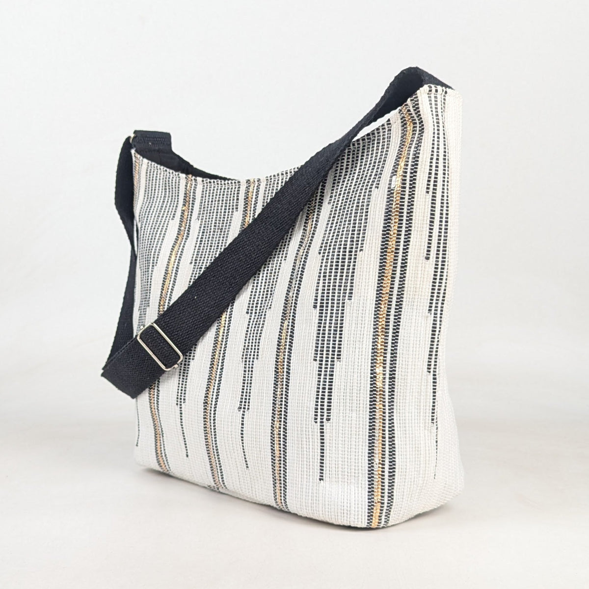 Upcycled Handcrafted Designer Eclipse Jhola Tote (EJD0526-008) PS_W