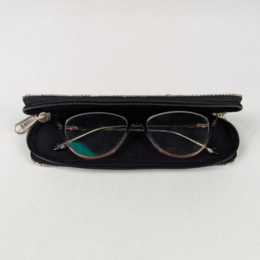 Upcycle Handcrafted Spec Case (SC0825-017) PS_W