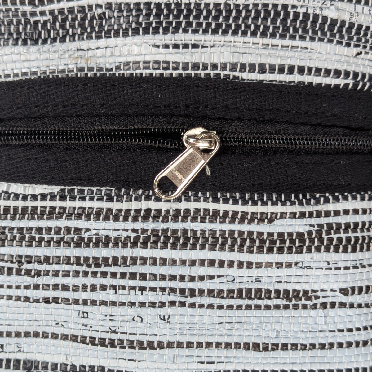 Upcycled Handwoven Mobile Sling (MSL0426-014) PS_W