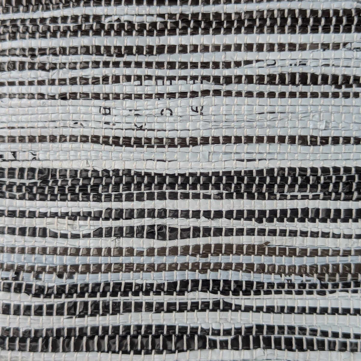 Upcycled Handwoven Mobile Sling (MSL0426-014) PS_W
