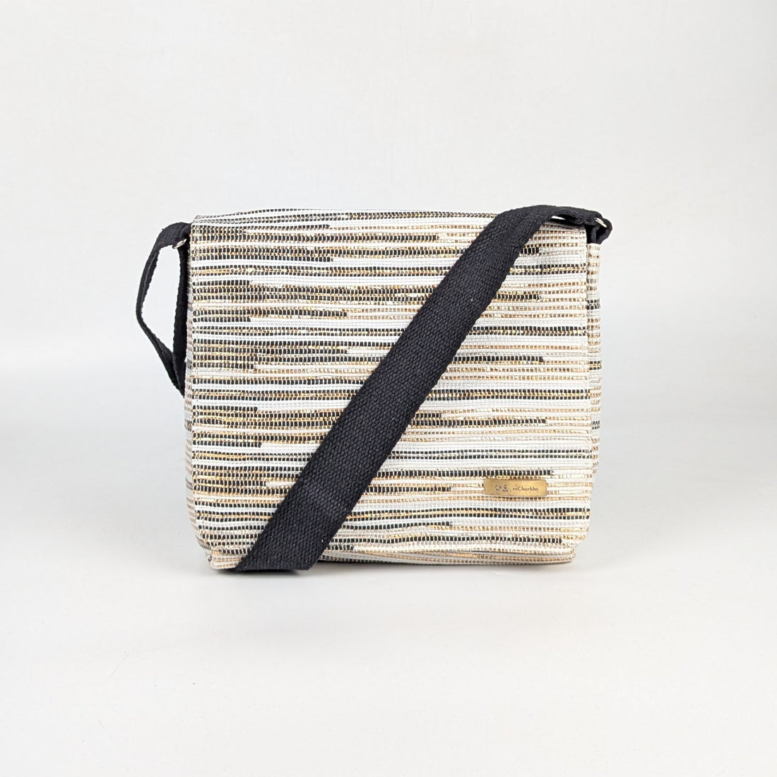 Exclusive Upcycled Handcrafted Designer Messenger Bag (MBD0826-002)