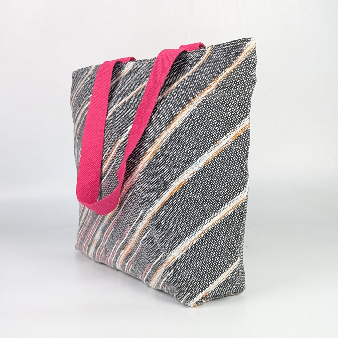 Upcycled Handcrafted Designer Beach Bag (BBD0826-028)