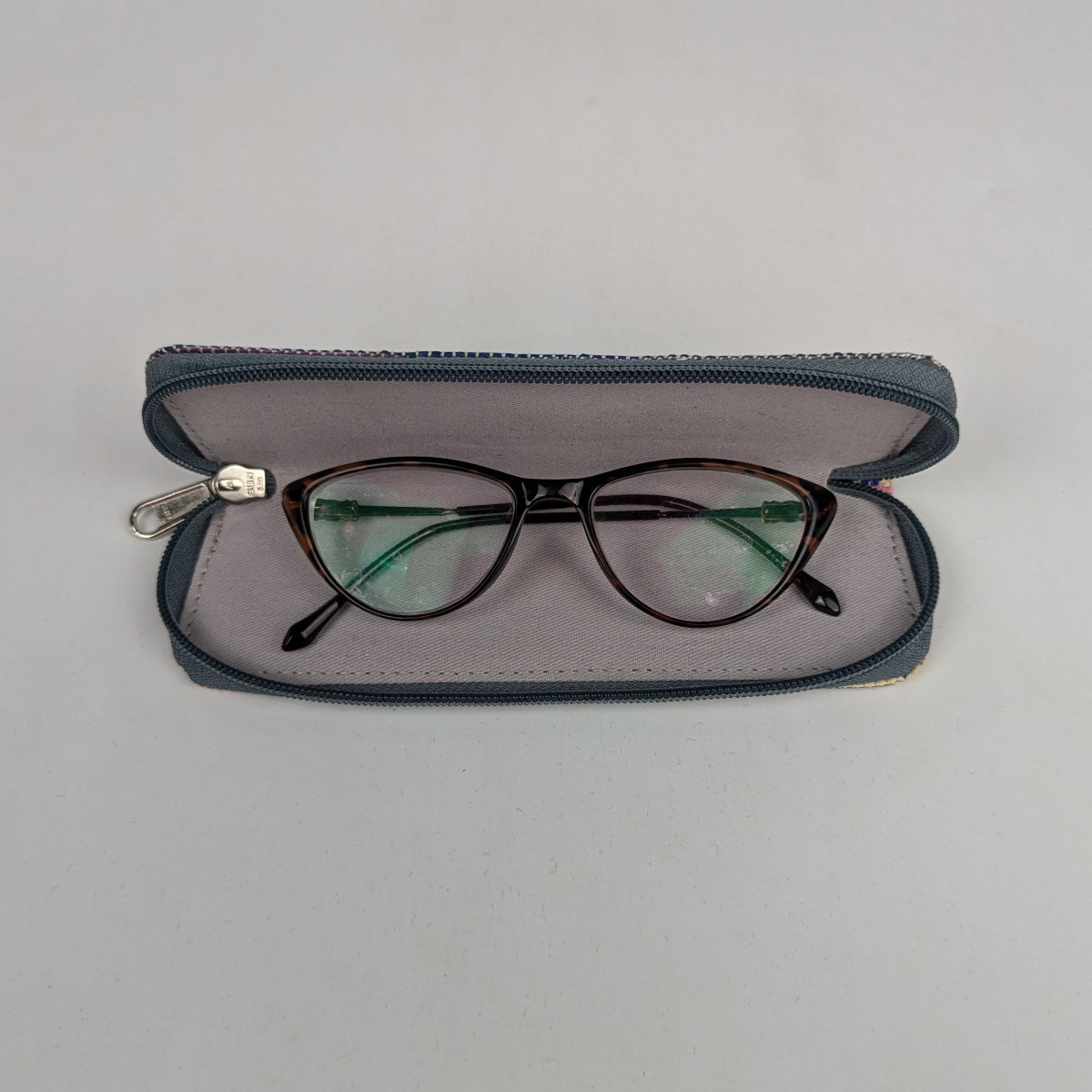 Upcycle Handcrafted Spec Case (SC0126-007) PS_W