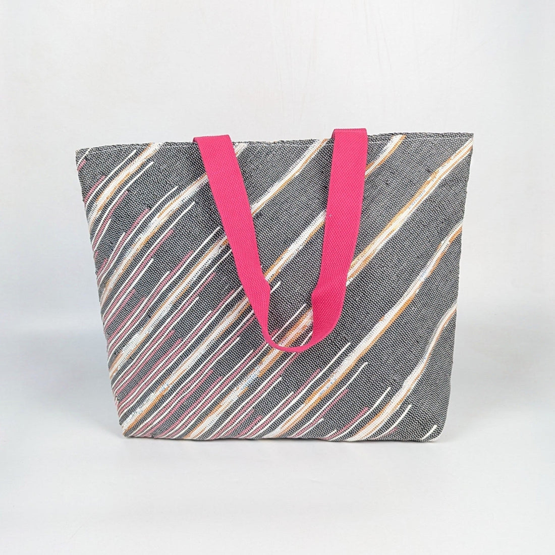 Upcycled Handcrafted Designer Beach Bag (BBD0826-028)