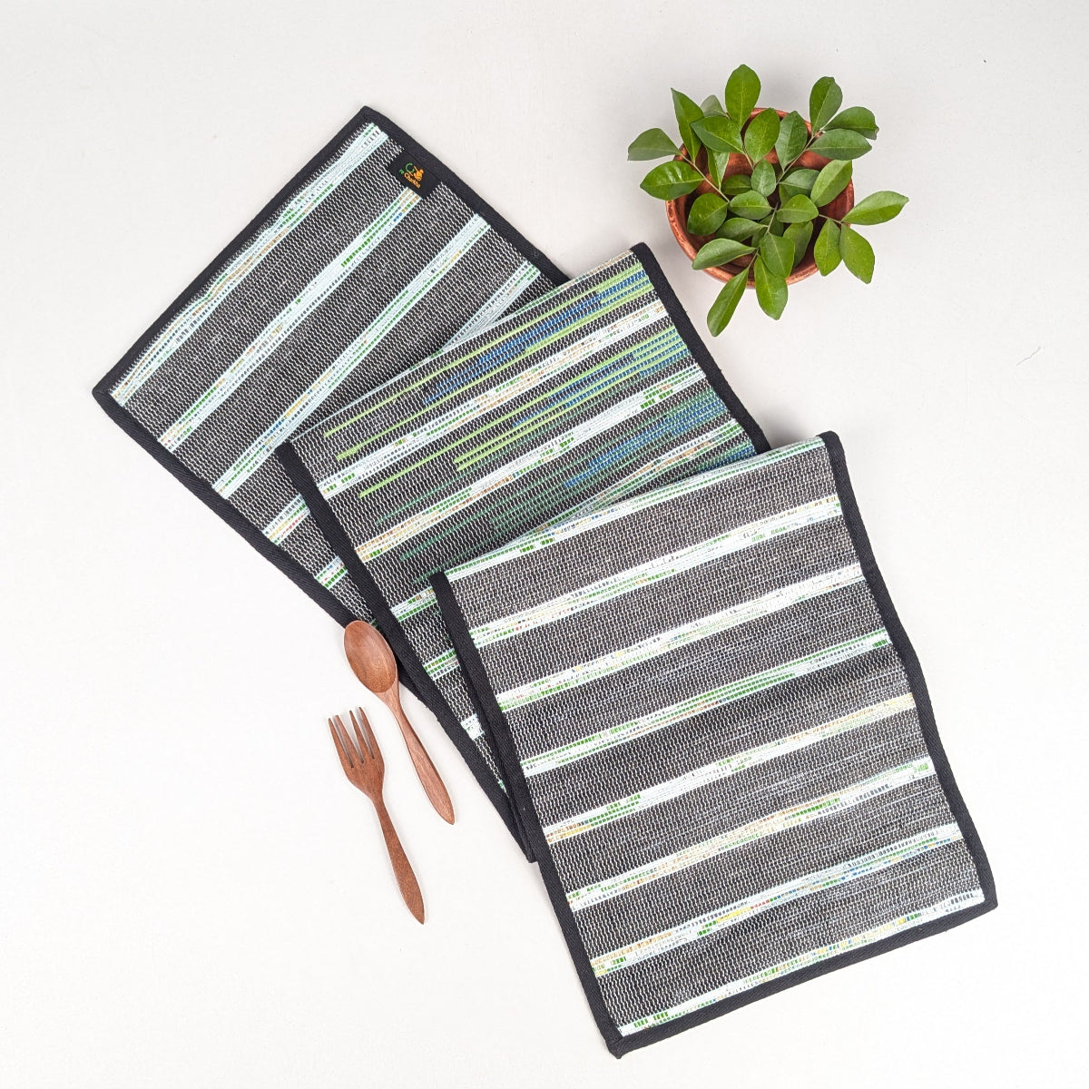 Upcycled Handcrafted Designer Table Runner (TRD0426-005) PS_W 