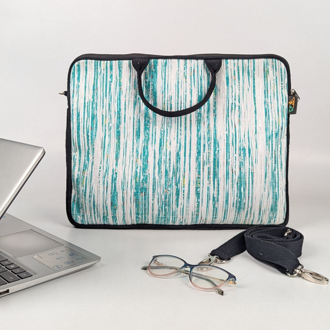 Upcycled Handcrafted Laptop Sleeve 16 inch (LSB160925-012) PS_W