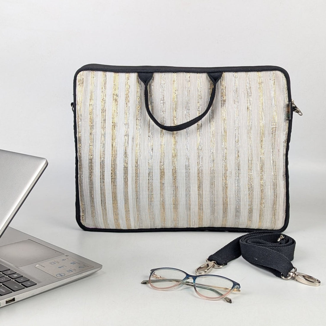 Upcycled Handcrafted Laptop Sleeve 16 inch (LSB160925-014) PS_W