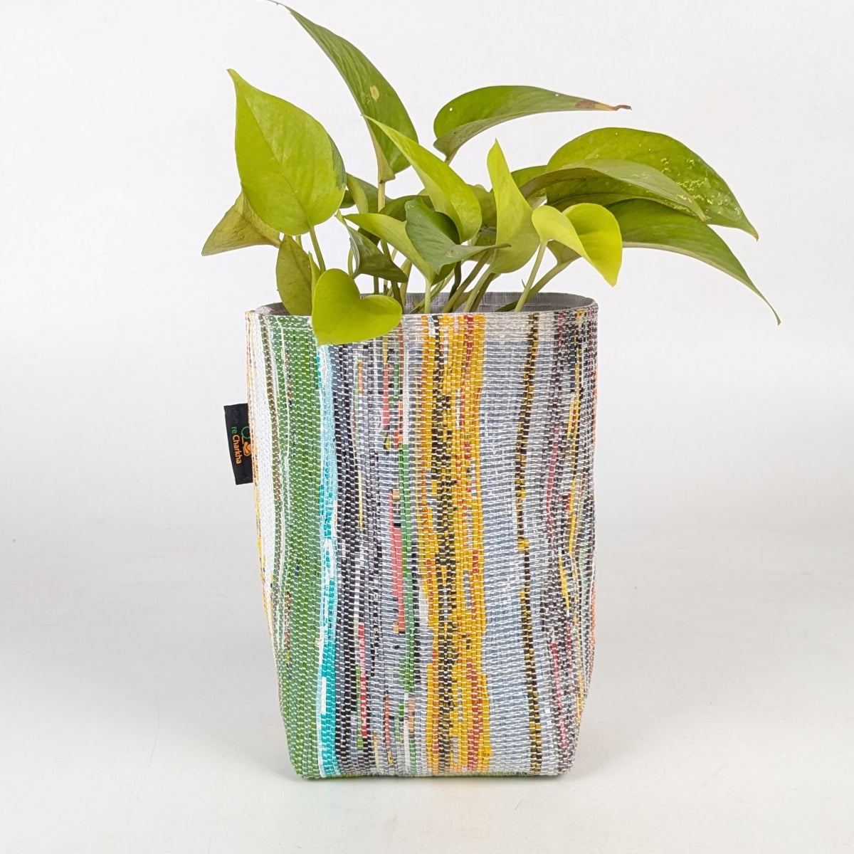 Upcycled Handwoven Grow Pot Medium (GPM1025-002) PS_W