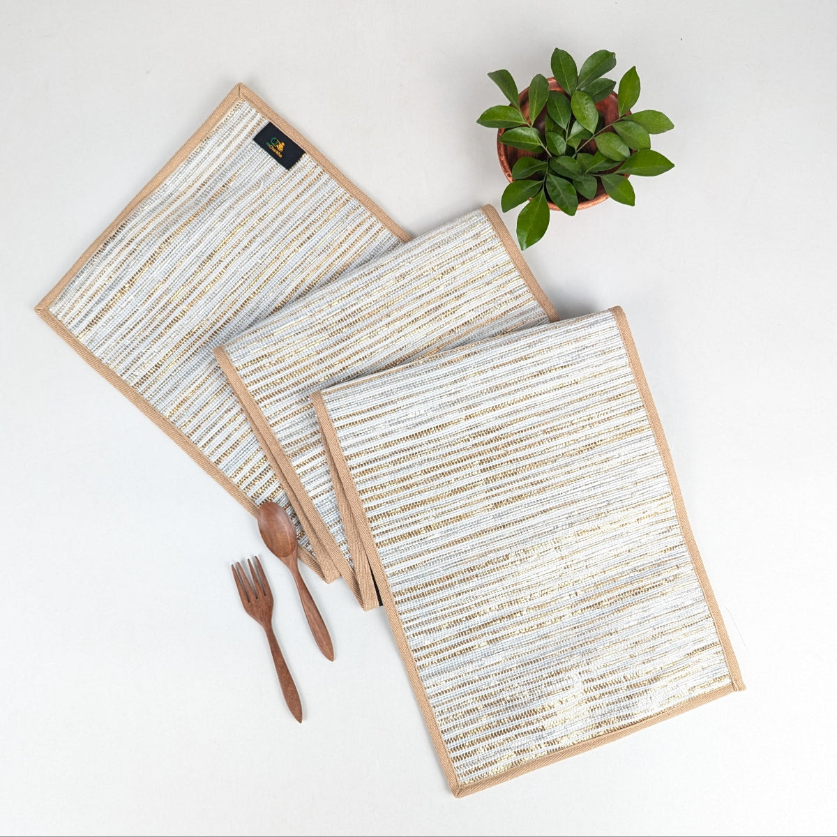 Upcycled Handwoven Table Runner (TR0426-004) PS_W 